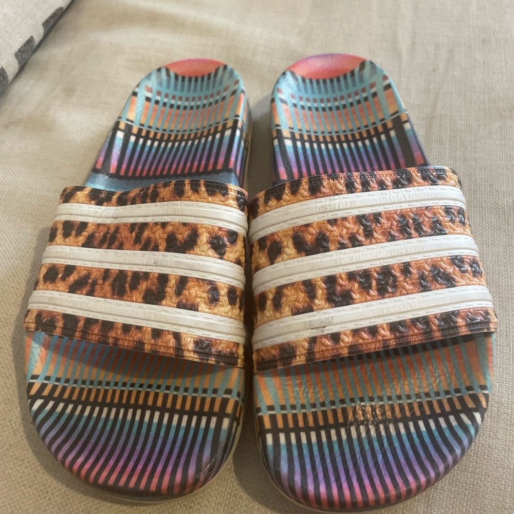 Adidas slide